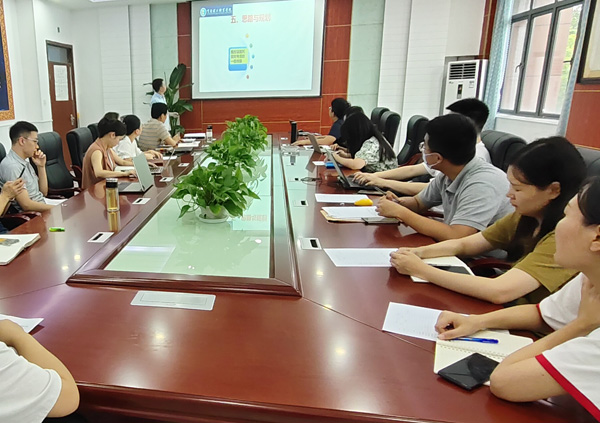 院長說專業(yè)。重慶理工職業(yè)學院供圖