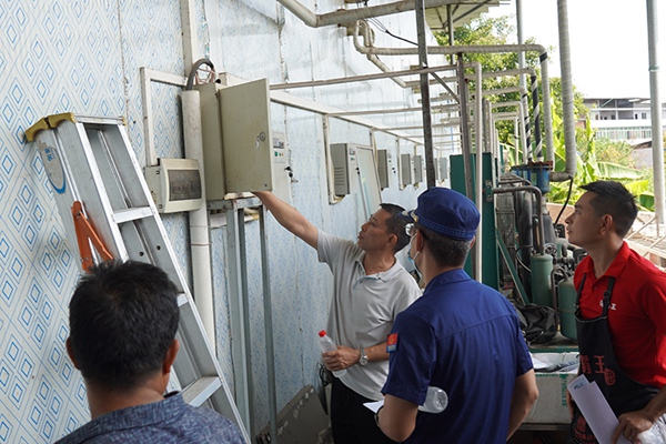 檢查現(xiàn)場(chǎng)。雙橋經(jīng)開(kāi)區(qū)消防救援大隊(duì)供圖