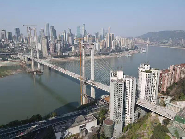 軌道交通10號(hào)線二期工程南紀(jì)門長江大橋建設(shè)場景。肖紅兵攝