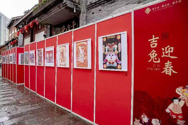 展覽現(xiàn)場?；顒臃焦﹫D