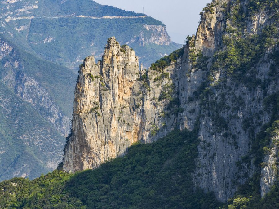 夏日巫峽美。王正坤攝