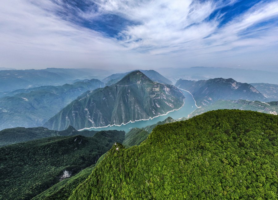 夏日巫峽美。王正坤攝