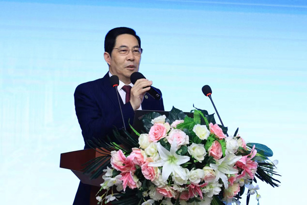 重慶星榮整形外科醫(yī)院首席專家暨名譽(yù)總院長李世榮致辭。重慶星榮整形外科醫(yī)院供圖