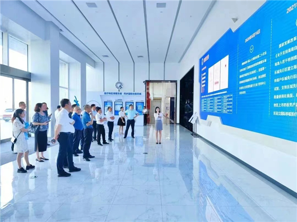重慶大學(xué)附屬三峽醫(yī)院參觀海南博鰲國(guó)際醫(yī)院再生醫(yī)學(xué)中心。受訪者供圖