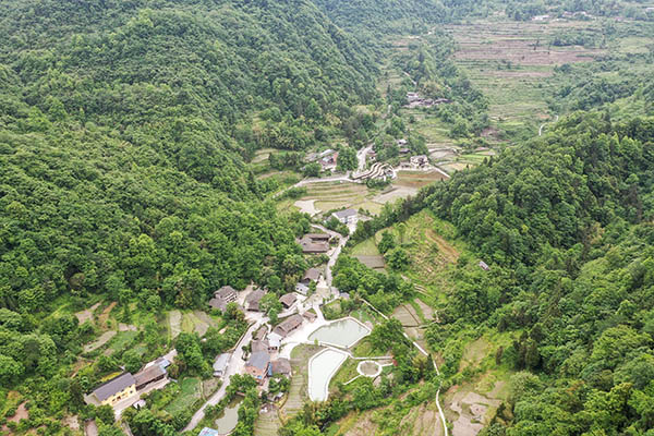 南川區(qū)德隆鎮(zhèn)銀杏村楊家溝。重慶市住房城鄉(xiāng)建委供圖