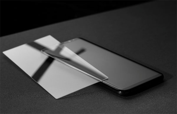 高端電子蓋板玻璃產(chǎn)品。受訪者供圖