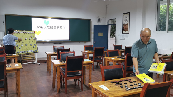 象棋室虛位以待。廣興學校供圖
