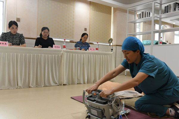 危重孕產(chǎn)婦救治項(xiàng)目考核。璧山區(qū)婦幼保健院供圖