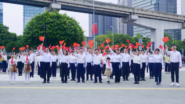 集體朗誦。袁杰攝
