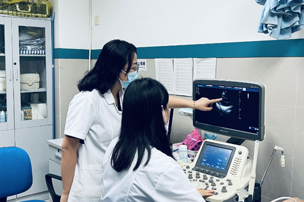 技術指導。長壽區(qū)衛(wèi)生健康委供圖