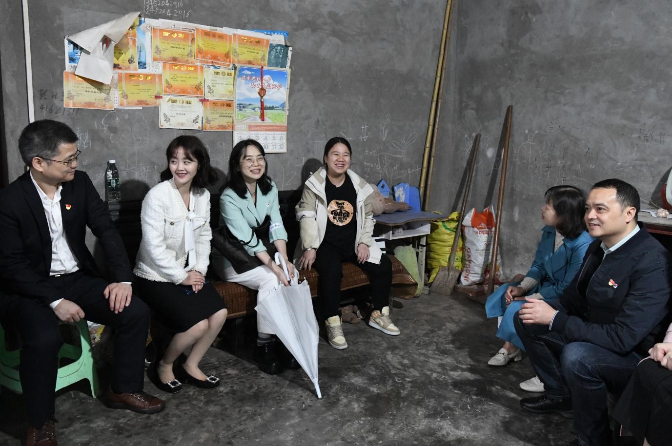 入戶走訪孕產(chǎn)婦。璧山區(qū)婦幼保健院供圖