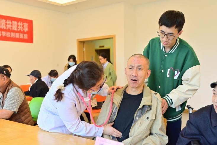 活動現(xiàn)場。沙坪壩區(qū)陳家橋醫(yī)院王裕慶攝