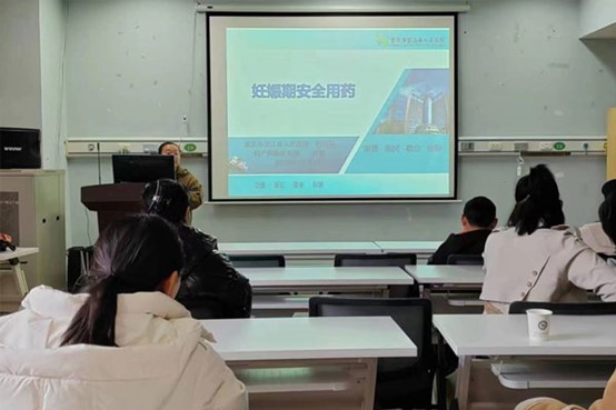 活動(dòng)現(xiàn)場(chǎng)。墊江縣人民醫(yī)院供圖
