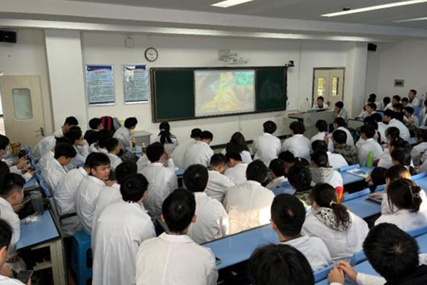 教學(xué)現(xiàn)場(chǎng)。沙坪壩區(qū)陳家橋醫(yī)院供圖