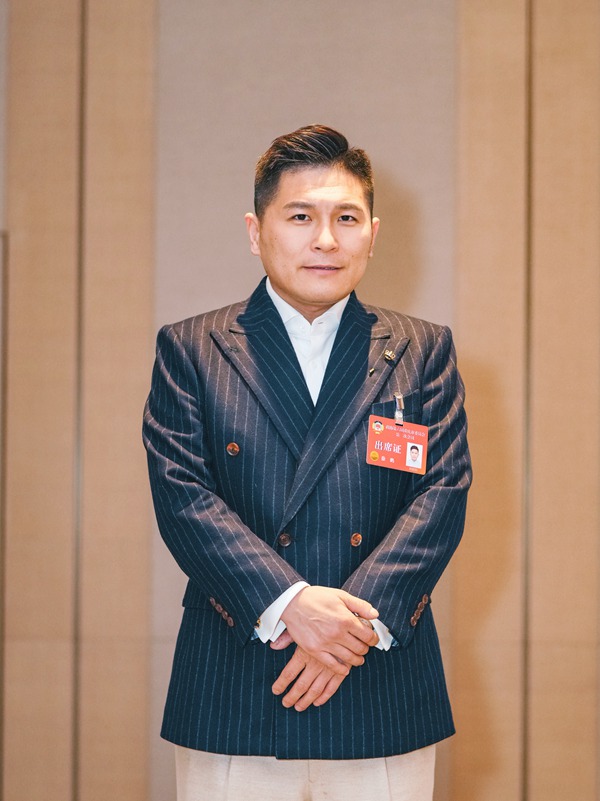 重慶市政協(xié)委員、致公黨重慶市委青委會主任徐鵬。受訪者供圖