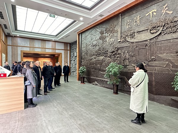 參觀榮昌“全國法制宣傳教育基地”喻茂堅紀念館。廣匯永川分公司供圖