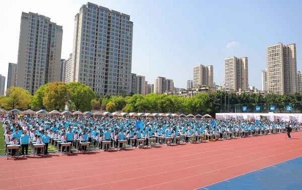 親子共學微課堂。渝北區(qū)空港新城小學校供圖
