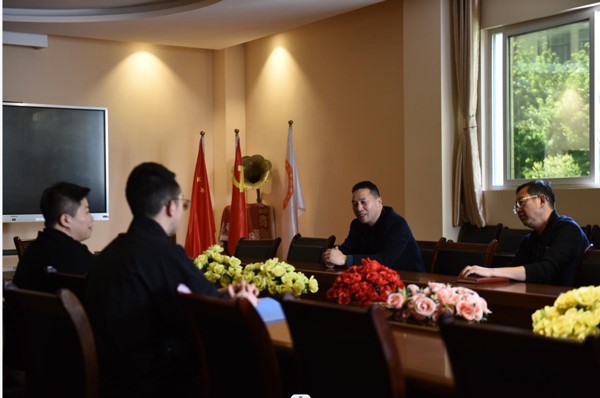 簽約現(xiàn)場(chǎng)。重慶小米熊兒童醫(yī)院供圖