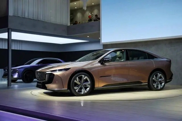 MAZDA EZ-6在2024北京國際車展迎來首秀。長安馬自達供圖