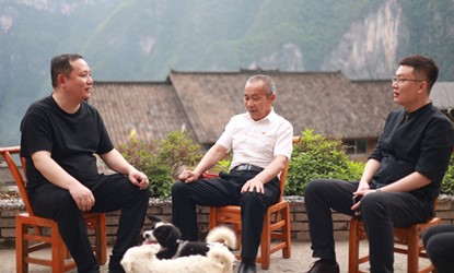 座談中。愛康集團(tuán)重慶分公司供圖