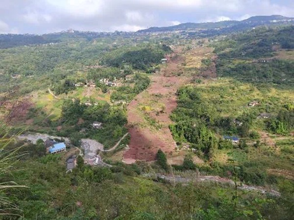 已滑區(qū)全貌照。重慶市規(guī)劃和自然資源局供圖