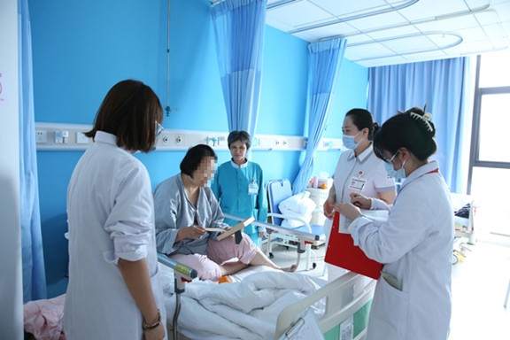 活動(dòng)現(xiàn)場(chǎng)。重慶松山醫(yī)院供圖