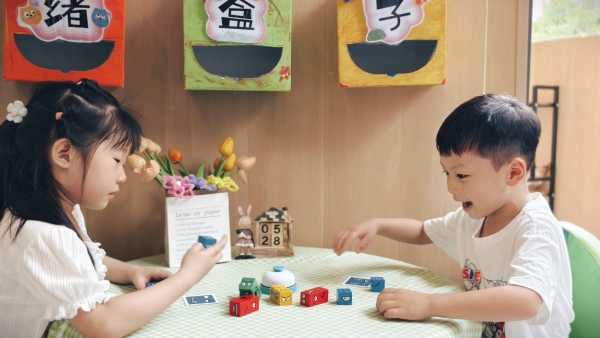 沙坪壩區(qū)土主團(tuán)結(jié)灣幼兒園活動(dòng)展示一角。主辦方供圖