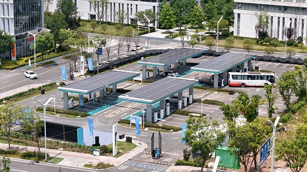 超充示范站。中建科工供圖
