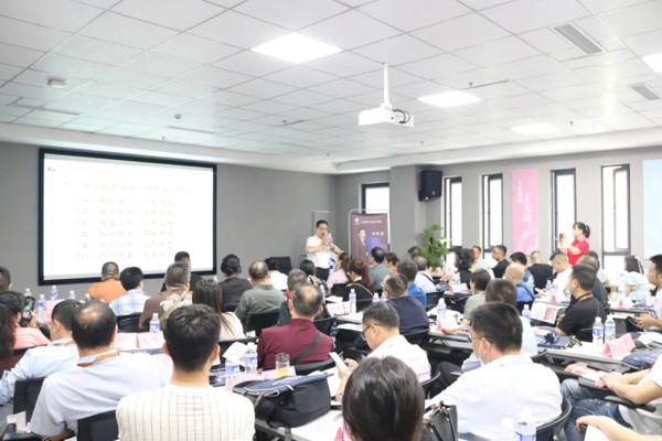 實(shí)戰(zhàn)班現(xiàn)場(chǎng)。重慶道格骨科醫(yī)院供圖