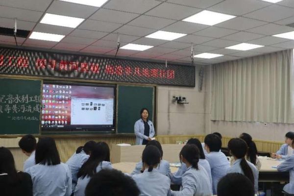 該校社團(tuán)活動(dòng)。重慶市第四十九中學(xué)校供圖