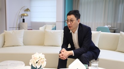 吳克儉分享此次評(píng)審感受。重慶華美整形外科醫(yī)院供圖