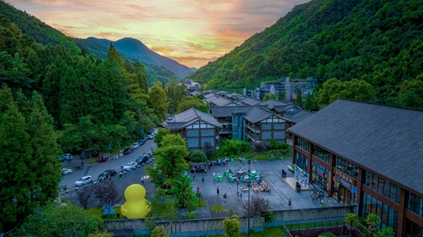 金佛山美景。景區(qū)供圖