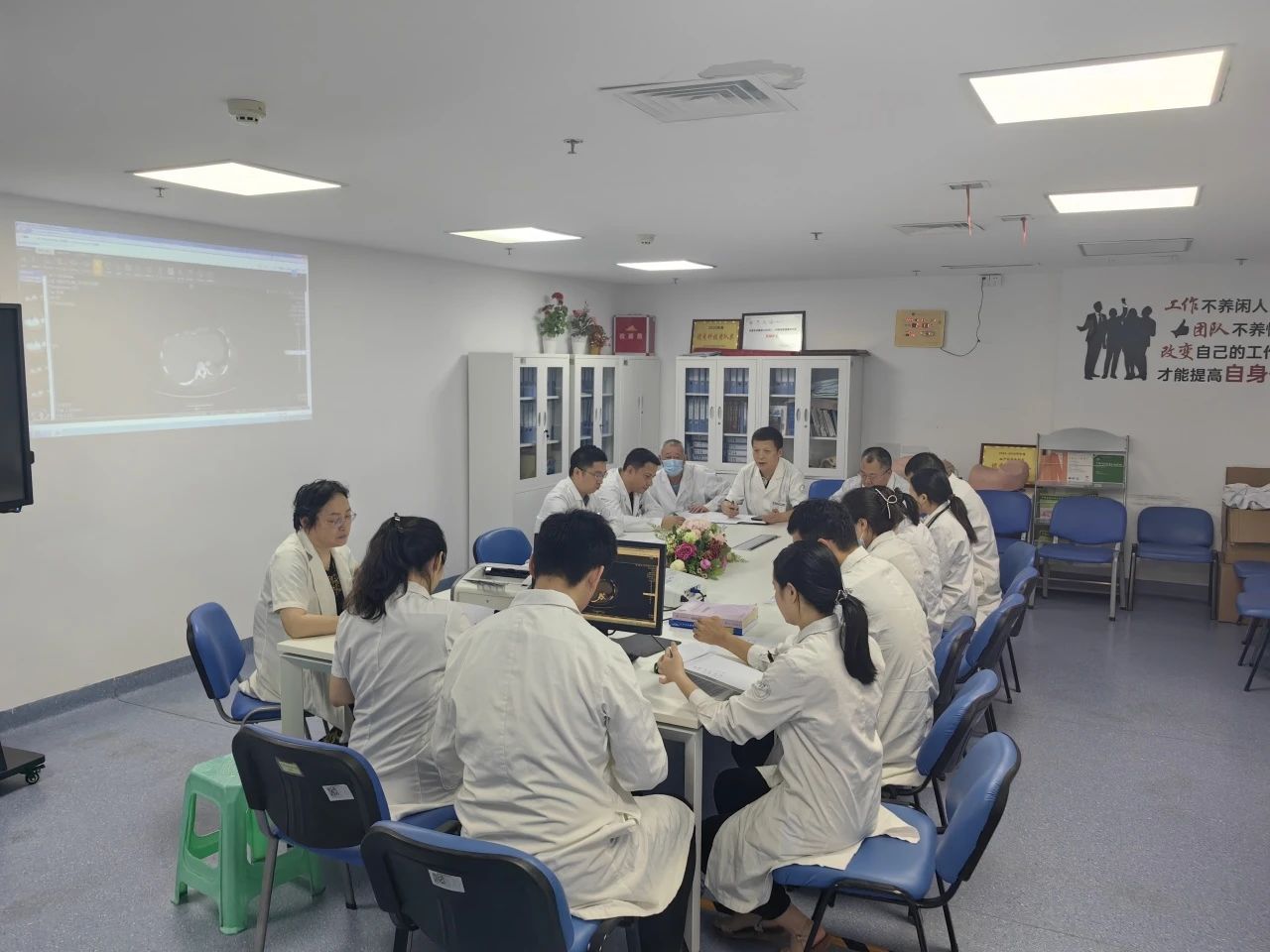 多學科會診。重慶醫(yī)科大學附屬第三醫(yī)院供圖