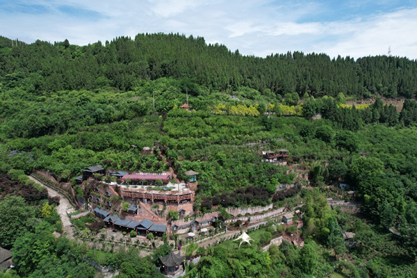 重慶銀行為開州區(qū)盛山植物園發(fā)放“GEP質(zhì)押貸”。重慶銀行供圖