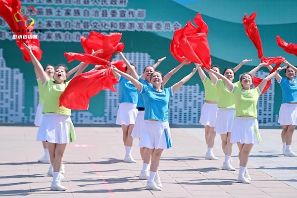 舞林會(huì)暨廣場(chǎng)舞展演選拔賽現(xiàn)場(chǎng)。活動(dòng)主辦方供圖