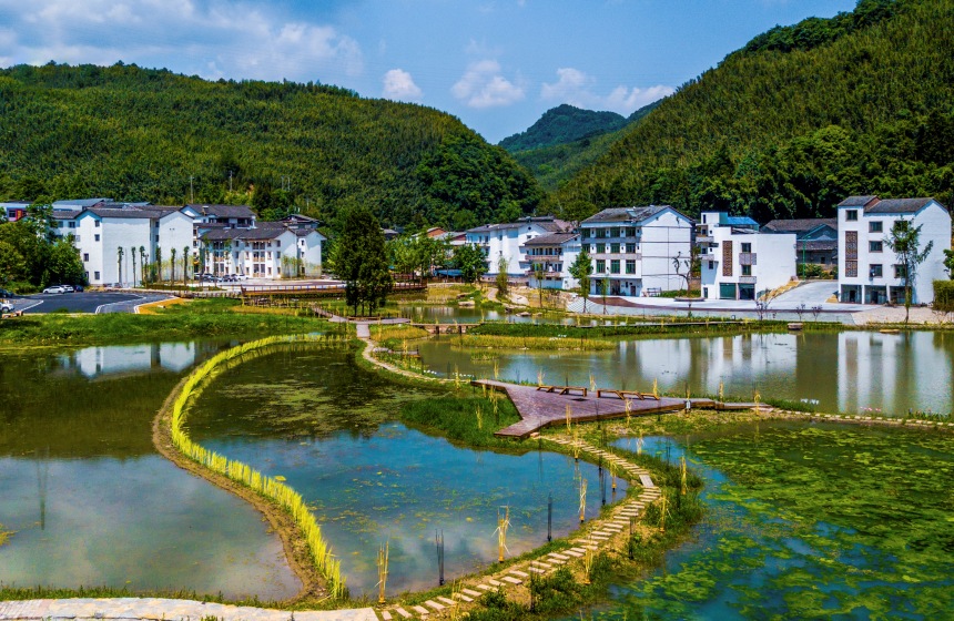 竹山場(chǎng)鎮(zhèn)尾水濕地公園剛建成時(shí)的面貌。（資料圖）受訪(fǎng)者供圖