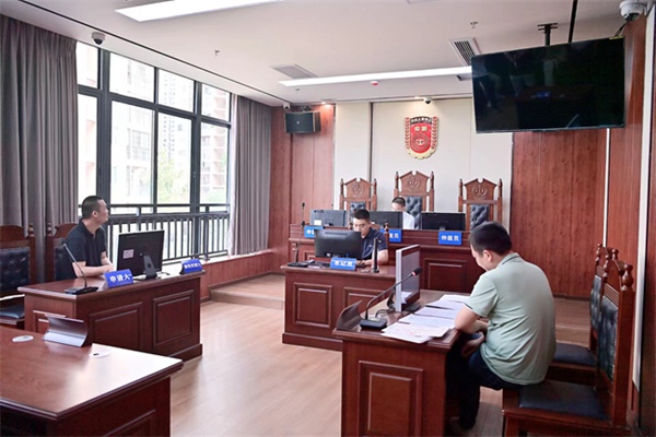 勞動仲裁案正在審理。熊桂偉攝
