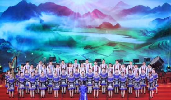 群眾歌會(huì)現(xiàn)場(chǎng)。陳仕川攝