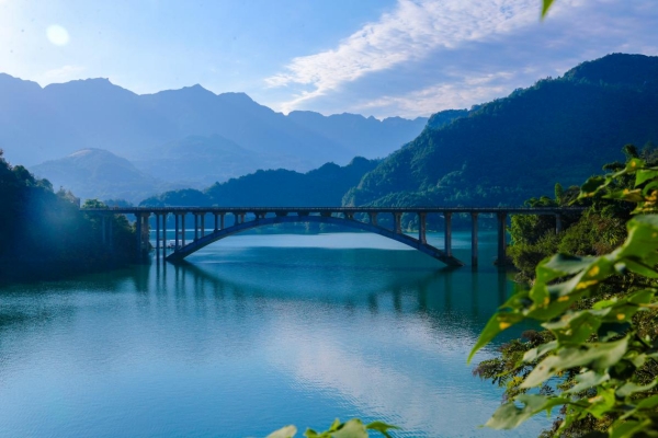 芙蓉江美景。代君君攝