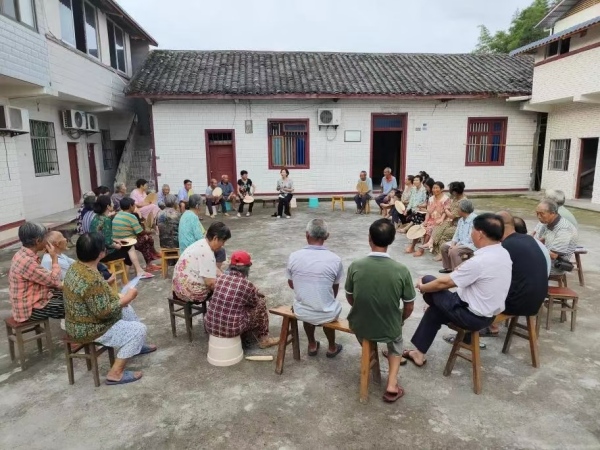 家風(fēng)家教故事講堂開講。大足區(qū)委宣傳部供圖