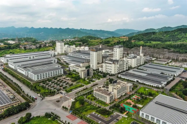 重慶萬凱新材料科技有限公司全貌。涪陵區(qū)融媒體中心供圖