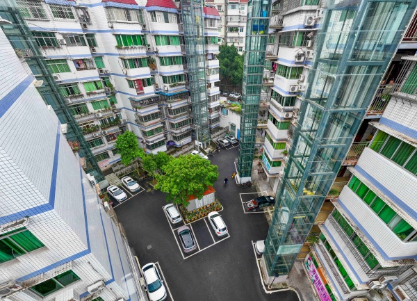 老舊小區(qū)增設(shè)電梯。豐都縣住建委供圖