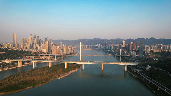 石板坡長江大橋復線橋。曾英豪攝