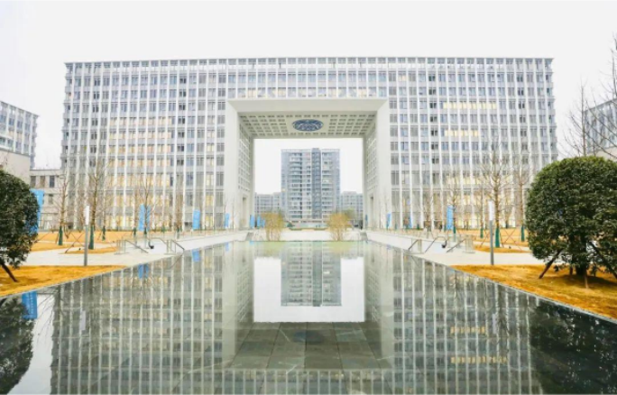 重慶大學(xué)科學(xué)中心內(nèi)景。重慶高新區(qū)融媒體中心供圖