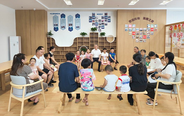 老舊小區(qū)改造后建成黨群服務中心。潼南區(qū)委宣傳部供圖