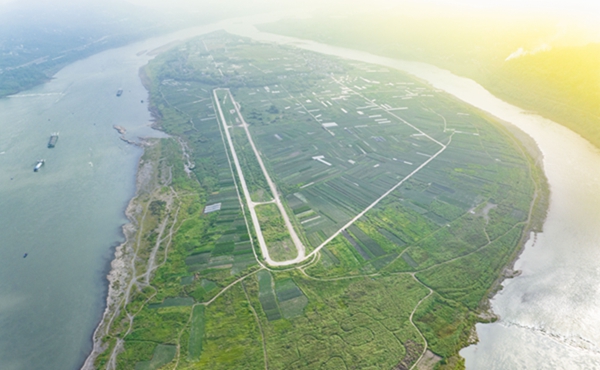 中壩島俯瞰。劉紀湄攝