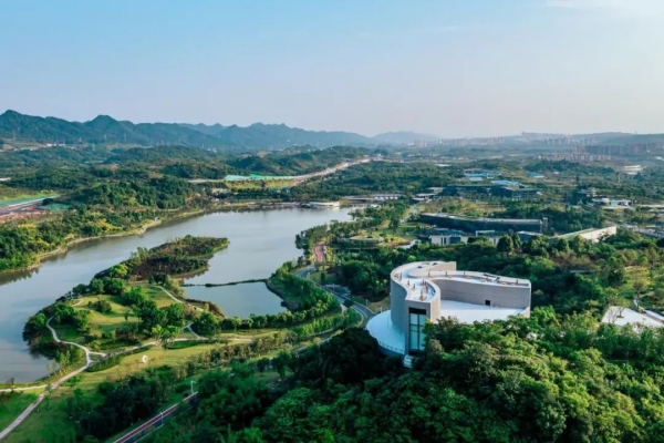明月湖美景。兩江協(xié)同創(chuàng)新區(qū)供圖