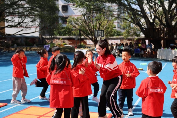 豐都縣豐美課堂教學(xué)技能競(jìng)賽現(xiàn)場(chǎng)。豐都縣教委供圖