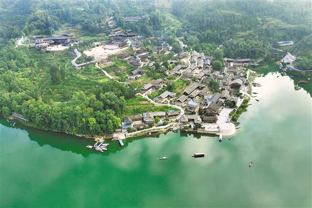 酉水河秀美如畫。特約攝影 陳碧生/視覺重慶