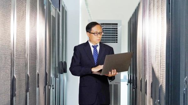 韓世海。李楊攝